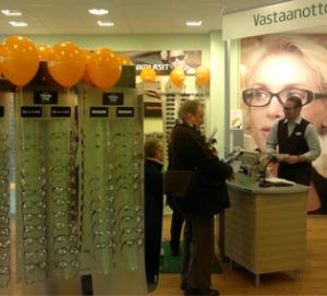 Specsavers avannut uudelleen kaksi myymälää uudella myymäläilmeellä Specsavers avannut uudelleen kaksi myymälää uudella myymäläilmeellä